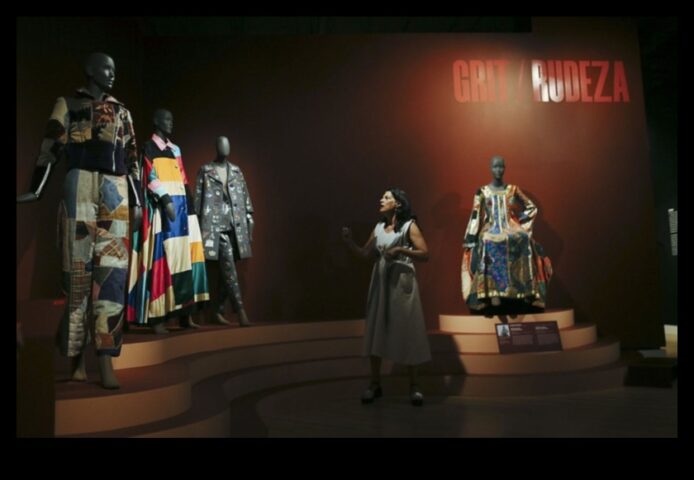 Glamous Gazette Vintage Kıyafetleri Moda Tarihinde Merkez Sahnesi Alın